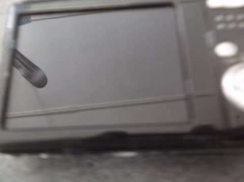 FUJI AX330B 14 MEGA PIXEL CAMERA ( INSURANCE SALVAGE / SCREEN SLIGHTLY BLEMMISHED